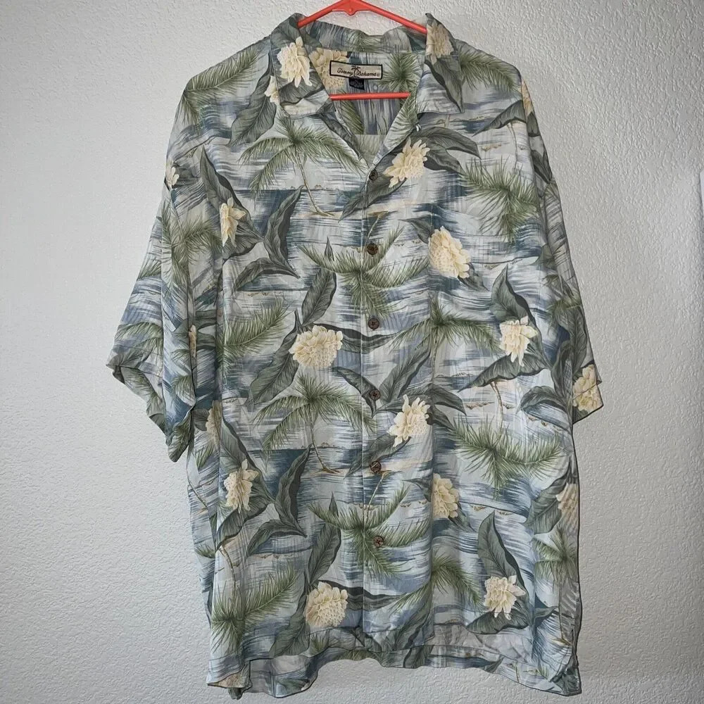Tommy Bahama’s Shirt Men's Size XL Short Sleeve Button Up Hawaiian Silk